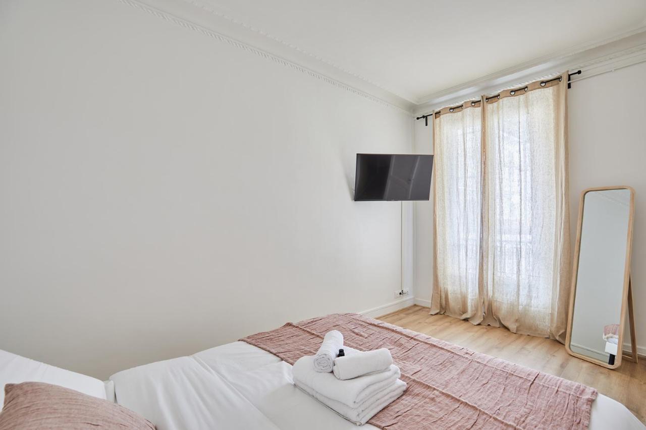 Apartement Center Of Paris By Studio Prestige Esterno foto